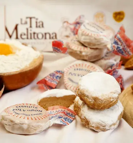 Polvorones almendrados